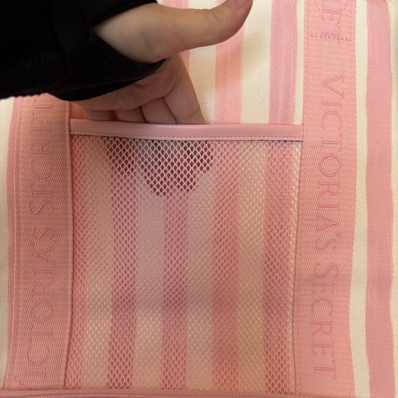 Victoria’s Secret Pink & White Striped Tote Bag with Cooler EUC - Picture 3 of 8